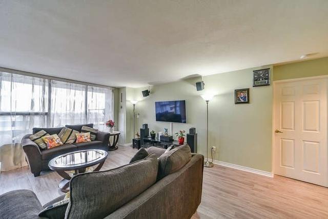 710 - 11 Wincott Dr, Condo with 3 bedrooms, 2 bathrooms and 1 parking in Toronto ON | Image 5