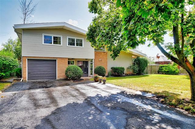 4 Macbeth Blvd, House detached with 3 bedrooms, 3 bathrooms and 5 parking in St. Catharines ON | Image 1