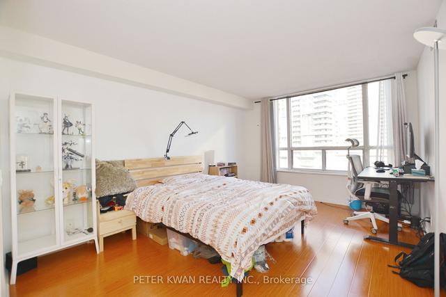 1005 - 100 Upper Madison Ave, Condo with 2 bedrooms, 2 bathrooms and 1 parking in Toronto ON | Image 13