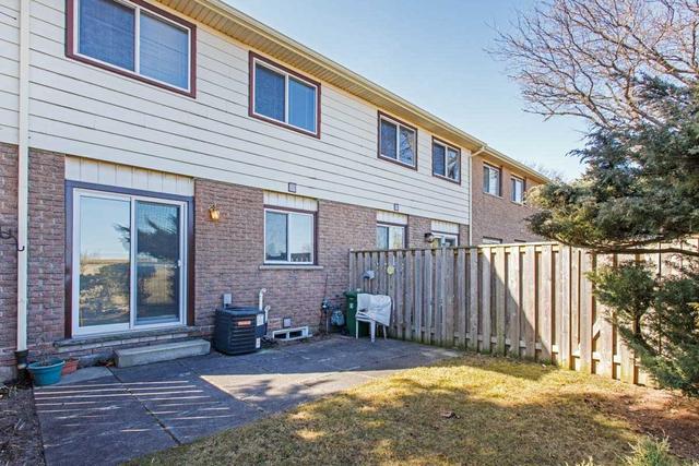 39 - 1455 Garth St, Townhouse with 3 bedrooms, 2 bathrooms and 1 parking in Hamilton ON | Image 25