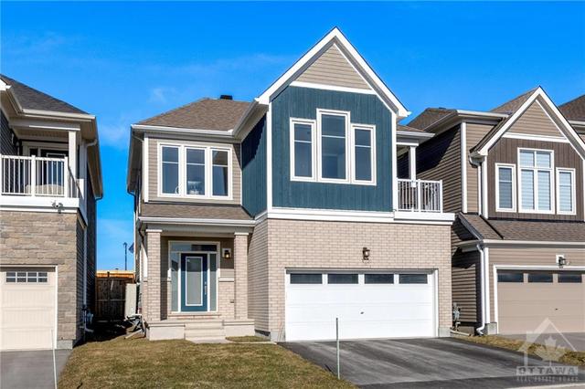122 Equitation Circle, House detached with 3 bedrooms, 3 bathrooms and 4 parking in Ottawa ON | Image 2