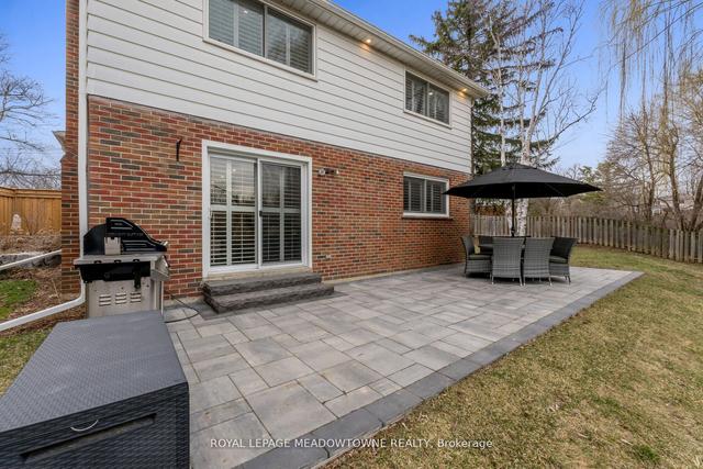48 Regan Cres, House detached with 4 bedrooms, 3 bathrooms and 6 parking in Halton Hills ON | Image 32