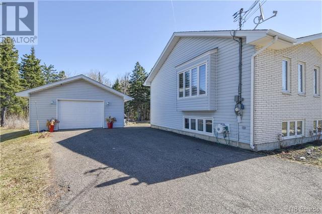 4350 Principale Street, House detached with 2 bedrooms, 2 bathrooms and null parking in Tracadie NB | Image 11