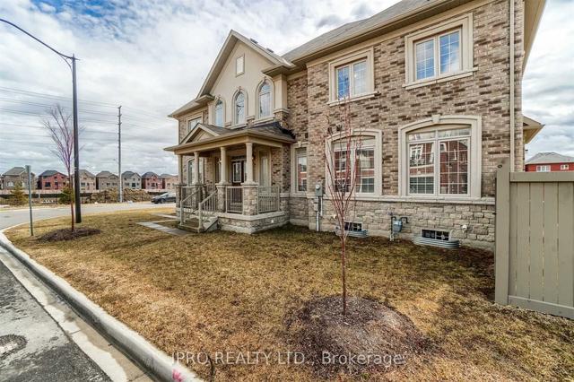 55 Yarmouth St, House attached with 4 bedrooms, 3 bathrooms and 4 parking in Brampton ON | Image 6