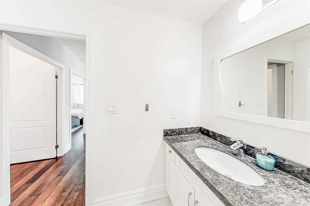 205 - 34 Plains Rd E, Condo with 2 bedrooms, 2 bathrooms and 2 parking in Burlington ON | Image 15