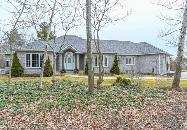 12 Deer Run Cres, House detached with 3 bedrooms, 4 bathrooms and 15 parking in Halton Hills ON | Image 1