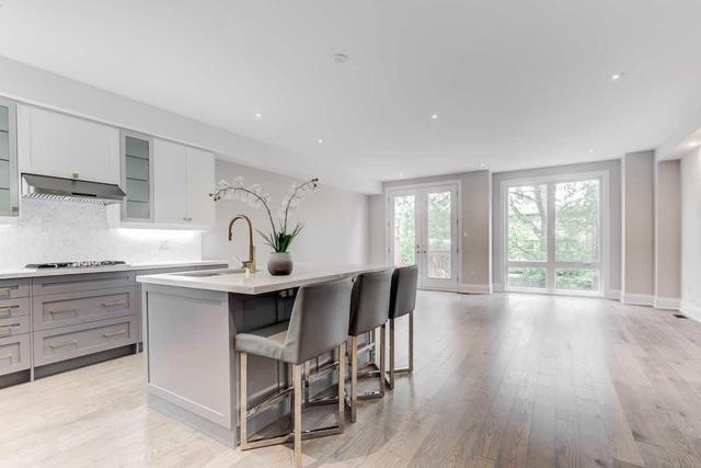 35 Marquette Ave, House semidetached with 4 bedrooms, 4 bathrooms and 2 parking in Toronto ON | Image 6