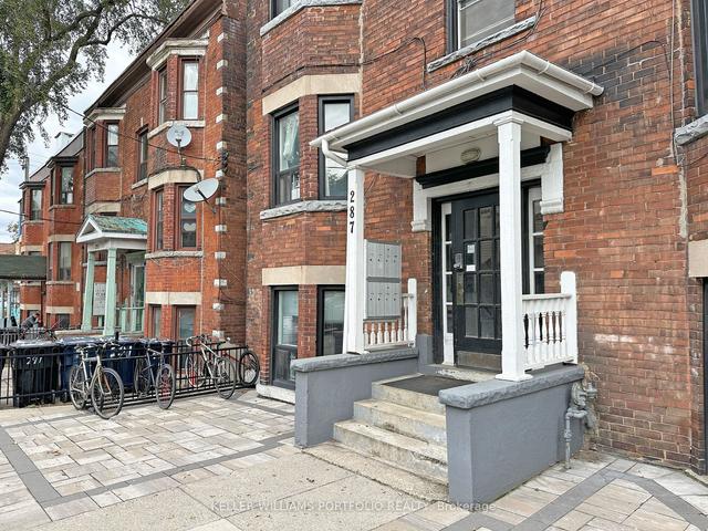 287 Ossington Ave, House detached with 9 bedrooms, 7 bathrooms and 0 parking in Toronto ON | Image 9