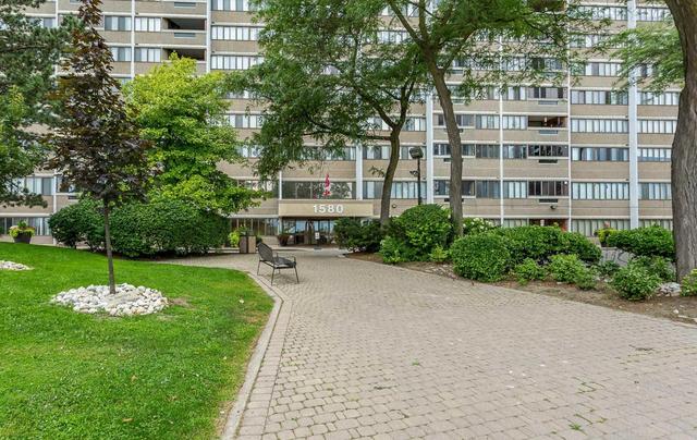1008 - 1580 Mississauga Valley Blvd, Condo with 3 bedrooms, 2 bathrooms and 2 parking in Mississauga ON | Image 2