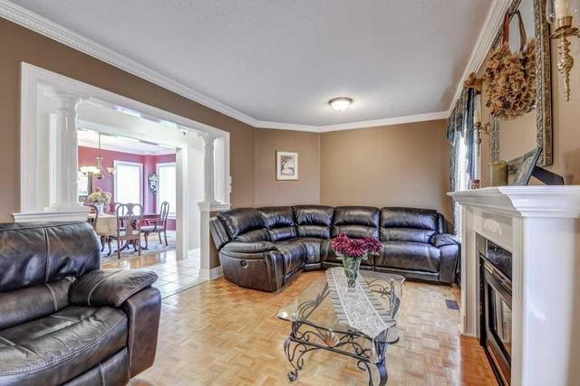 30 Gladstone Ave, House detached with 4 bedrooms, 3 bathrooms and 4 parking in Vaughan ON | Image 5