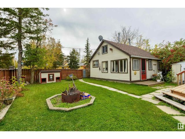 5035 50 Av, House detached with 2 bedrooms, 1 bathrooms and 8 parking in Alberta Beach AB | Image 12