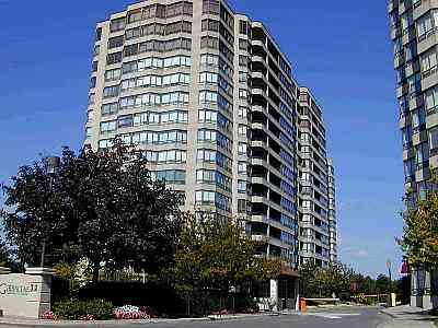 309 - 22 Clarissa Dr, Condo with 2 bedrooms, 2 bathrooms and 1 parking in Richmond Hill ON | Image 1
