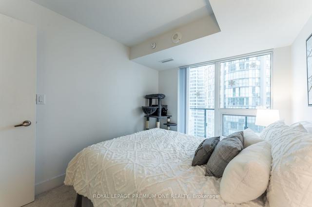 2019 - 955 Bay St, Condo with 1 bedrooms, 1 bathrooms and 0 parking in Toronto ON | Image 2