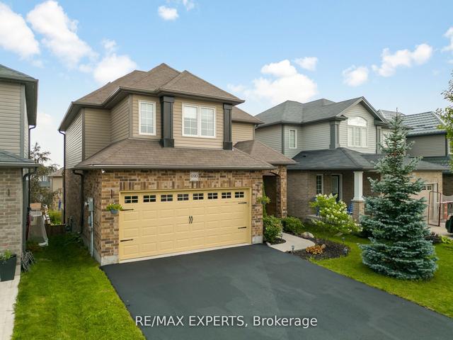690 Frontenac Cres, House detached with 3 bedrooms, 4 bathrooms and 4 parking in Woodstock ON | Image 12