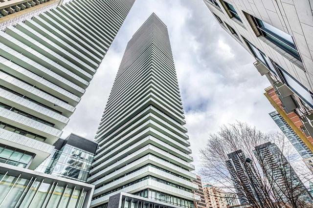 Lph5206 - 50 Charles St E, Condo with 2 bedrooms, 2 bathrooms and 1 parking in Toronto ON | Image 1
