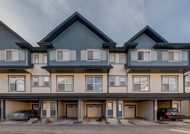 130 New Brighton Point Se, House attached with 2 bedrooms, 2 bathrooms and 2 parking in Calgary AB | Card Image