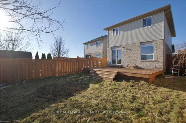 1050 Kimball Cres S, House detached with 3 bedrooms, 3 bathrooms and 3 parking in London ON | Image 27