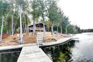 190 Brady Rd, House detached with 1 bedrooms, 2 bathrooms and 6 parking in Rideau Lakes ON | Card Image