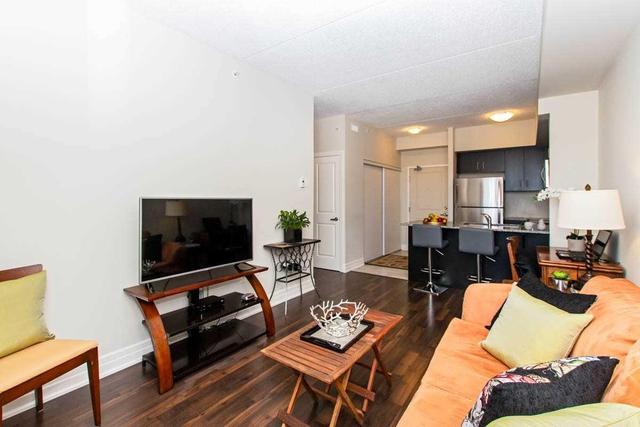 405 - 640 Sauve St, Condo with 2 bedrooms, 2 bathrooms and 1 parking in Milton ON | Image 11