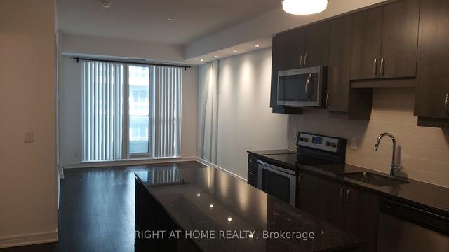 907 se - 9199 Yonge St, Condo with 1 bedrooms, 1 bathrooms and 1 parking in Richmond Hill ON | Image 4