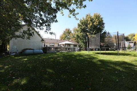 8099 Hornby Rd, House detached with 4 bedrooms, 3 bathrooms and 10 parking in Milton ON | Image 9