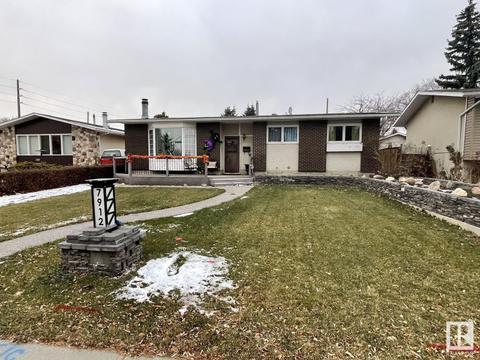 7912 166 St Nw, House detached with 3 bedrooms, 2 bathrooms and null parking in Edmonton AB | Card Image