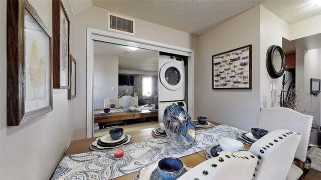 206 - 1530 Weston Rd, Townhouse with 3 bedrooms, 2 bathrooms and 1 parking in Toronto ON | Image 7