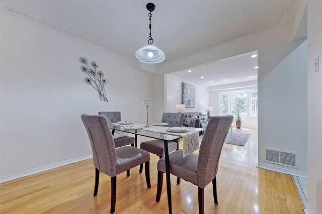 136 Richmond Park Blvd, House detached with 4 bedrooms, 3 bathrooms and 3 parking in Toronto ON | Image 34