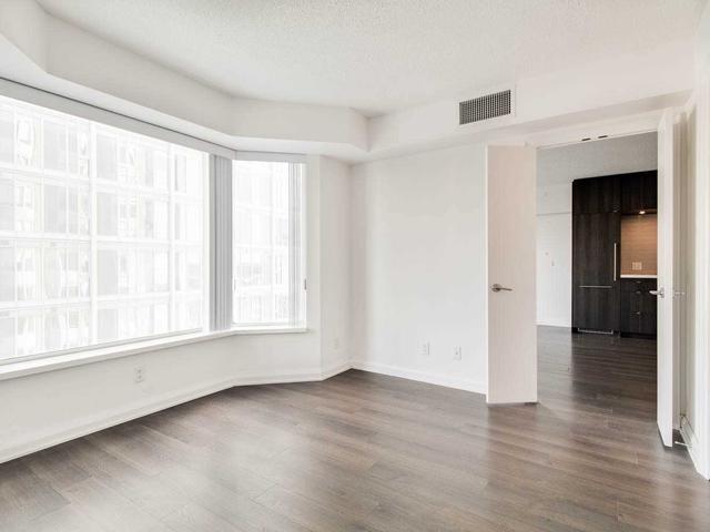 2508 - 155 Yorkville Ave, Condo with 2 bedrooms, 2 bathrooms and 0 parking in Toronto ON | Image 13