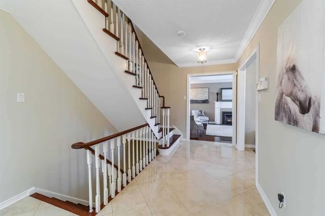 2476 Robin Dr, House detached with 4 bedrooms, 4 bathrooms and 6 parking in Mississauga ON | Image 37