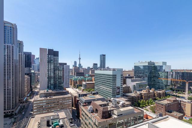 2310 - 832 Bay St, Condo with 3 bedrooms, 2 bathrooms and 1 parking in Toronto ON | Image 19