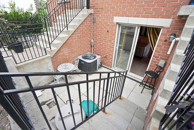 111 - 870 Jane St, Townhouse with 2 bedrooms, 2 bathrooms and 1 parking in Toronto ON | Image 28