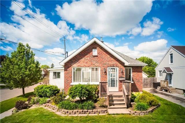 128 Cadillac Ave N, House detached with 2 bedrooms, 1 bathrooms and 3 parking in Oshawa ON | Image 1