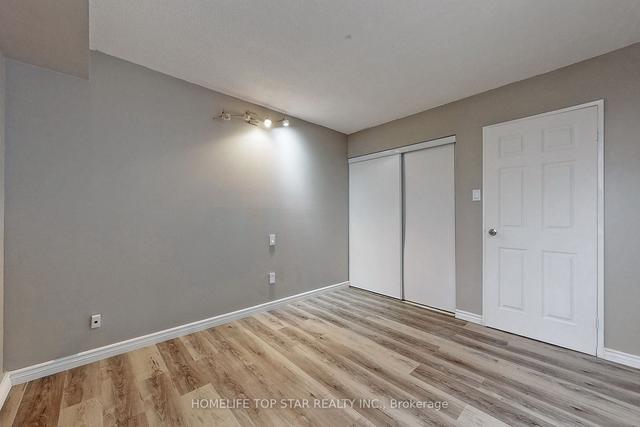 1201 - 4 Lisa St, Condo with 3 bedrooms, 2 bathrooms and 1 parking in Brampton ON | Image 3