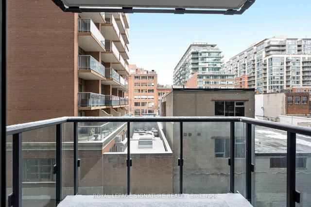 310 - 158 Front St E, Condo with 2 bedrooms, 2 bathrooms and 1 parking in Toronto ON | Image 10
