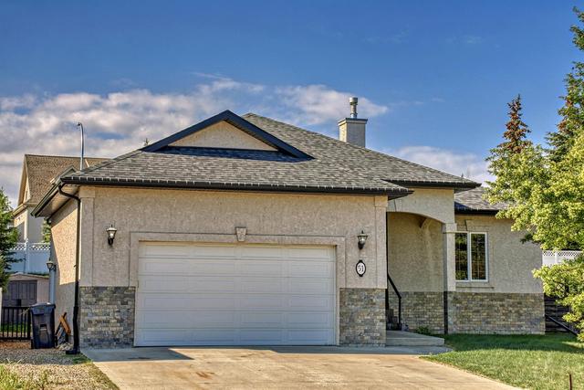 51 Lindman Close, House detached with 5 bedrooms, 3 bathrooms and 4 parking in Sylvan Lake AB | Image 2