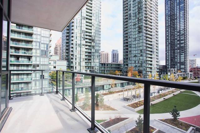 707 - 4085 Parkside Village Dr, Condo with 2 bedrooms, 2 bathrooms and 1 parking in Mississauga ON | Image 8