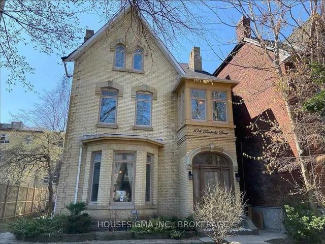104 Pembroke St, House detached with 1 bedrooms, 1 bathrooms and 0 parking in Toronto ON | Image 1