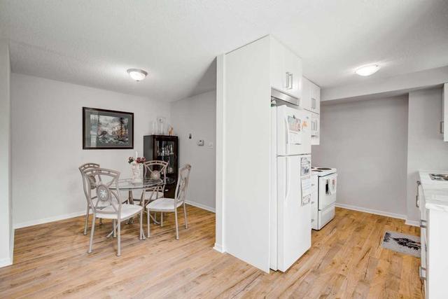17 - 235 Bronte St, Townhouse with 3 bedrooms, 2 bathrooms and 2 parking in Milton ON | Image 4