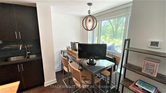 th01 - 2220 Lake Shore Blvd W, Townhouse with 2 bedrooms, 3 bathrooms and 1 parking in Toronto ON | Image 33