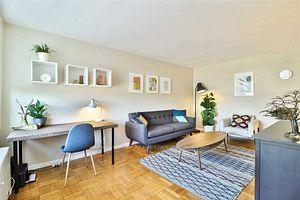 305 - 219 Wilson Ave, Condo with 1 bedrooms, 1 bathrooms and 1 parking in Toronto ON | Image 3