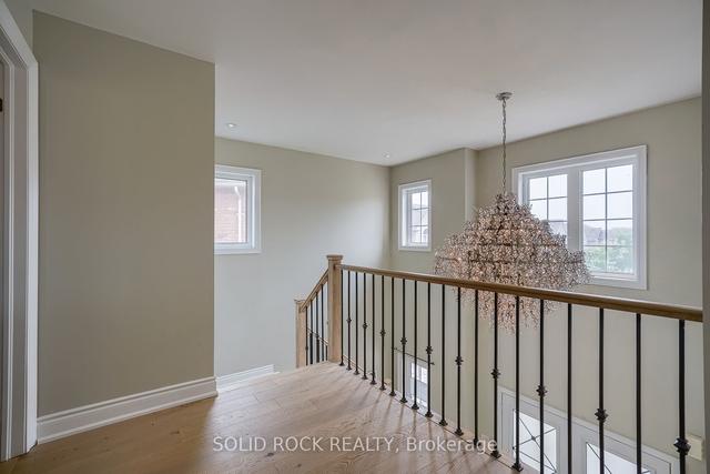31 Godliman Rd, House detached with 4 bedrooms, 5 bathrooms and 4 parking in Brampton ON | Image 11