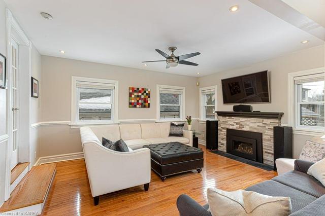 71 College Street, Home with 3 bedrooms, 2 bathrooms and 3 parking in Kingston ON | Image 19