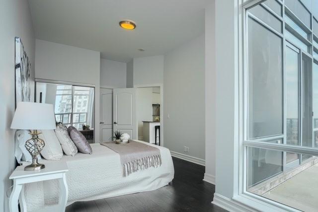 Uph2909 - 33 Elm Dr W, Condo with 2 bedrooms, 2 bathrooms and 1 parking in Mississauga ON | Image 11