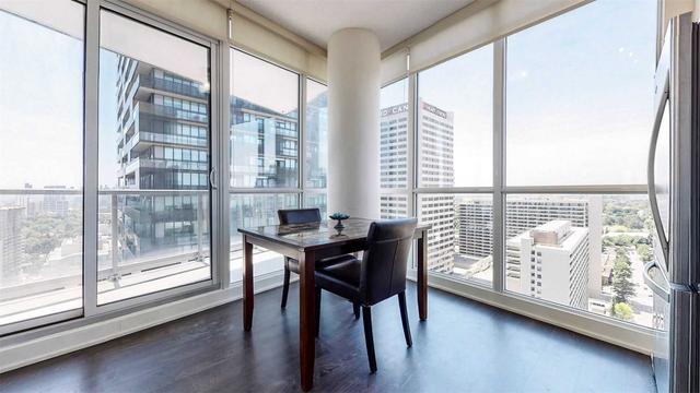 2502 - 30 Roehampton Ave, Condo with 2 bedrooms, 2 bathrooms and 0 parking in Toronto ON | Image 15