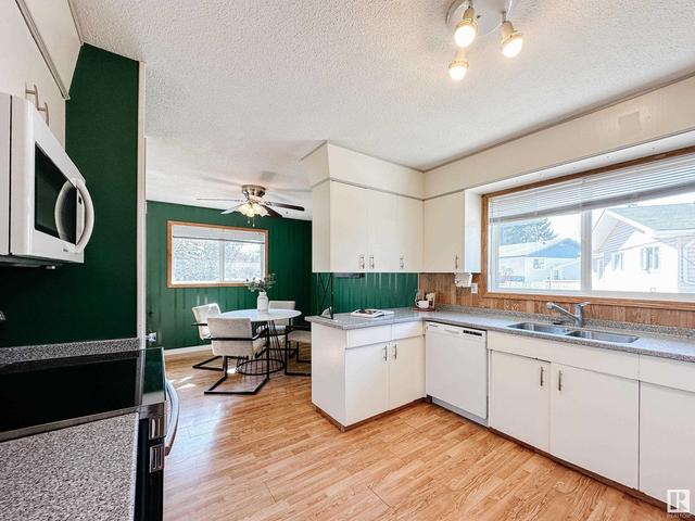 21a Sunnyside Cr, House detached with 4 bedrooms, 2 bathrooms and null parking in St. Albert AB | Image 9