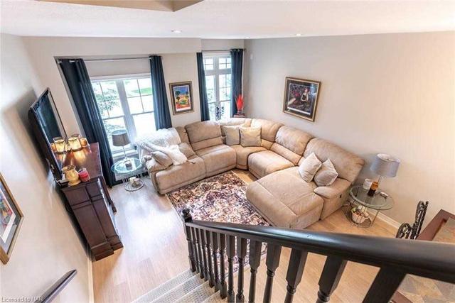 6 Ella St, House attached with 3 bedrooms, 2 bathrooms and 3 parking in St. Catharines ON | Image 5
