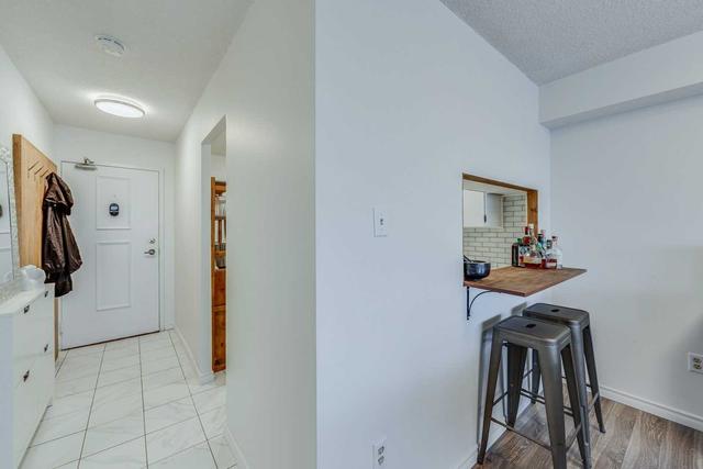 1205 - 2365 Kennedy Rd, Condo with 3 bedrooms, 2 bathrooms and 2 parking in Toronto ON | Image 39