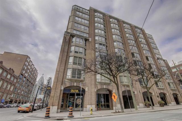 ph4 - 160 Frederick St, Condo with 2 bedrooms, 3 bathrooms and 1 parking in Toronto ON | Card Image