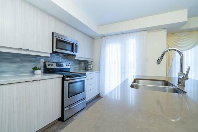 36 - 2335 Sheppard Ave W, Townhouse with 2 bedrooms, 2 bathrooms and 1 parking in Toronto ON | Image 2